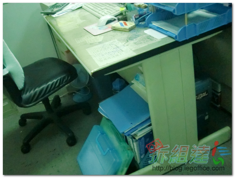 辦公家具-OA辦公桌